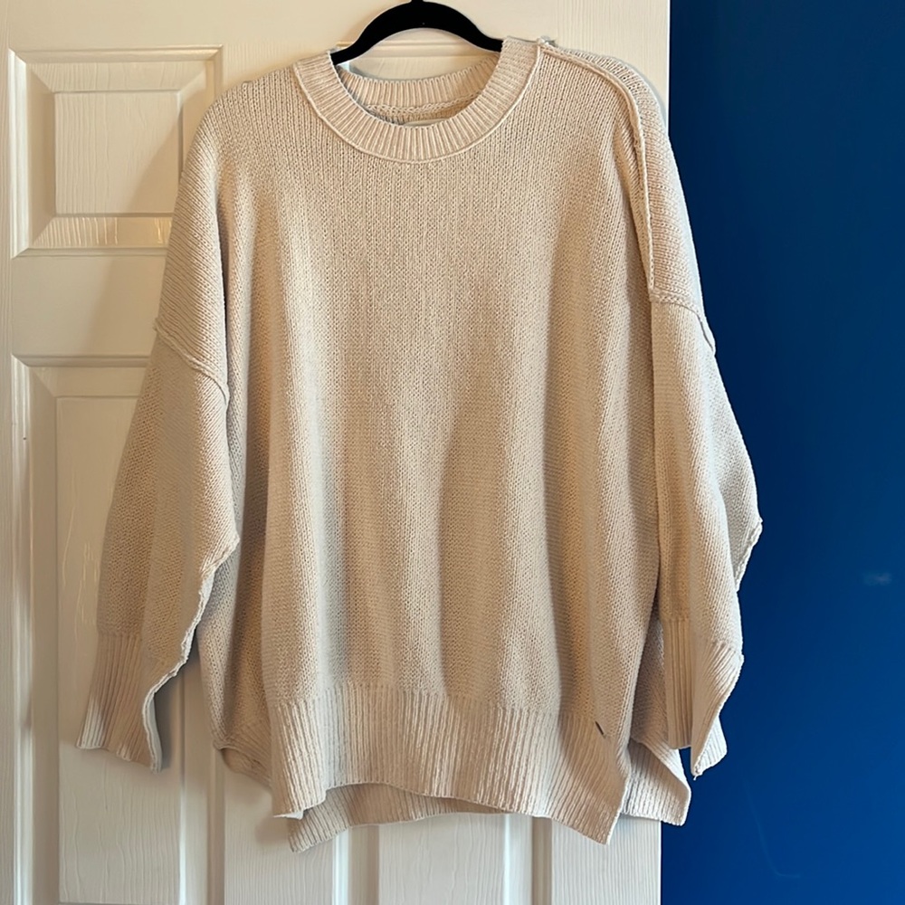 Abercrombie & fitch cream sweater